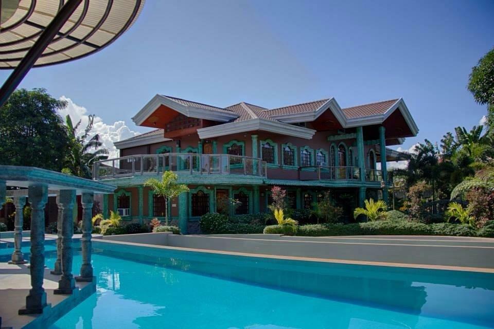 Luxus Residencia De Baler Hotel Екстериор снимка